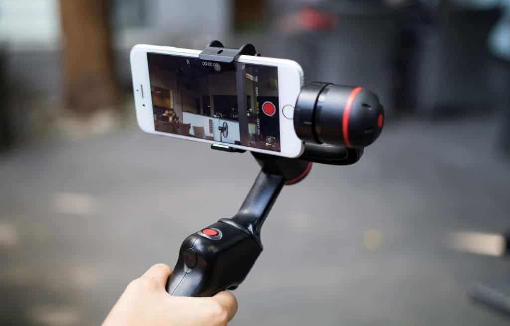 quay video bằng điện thoại 