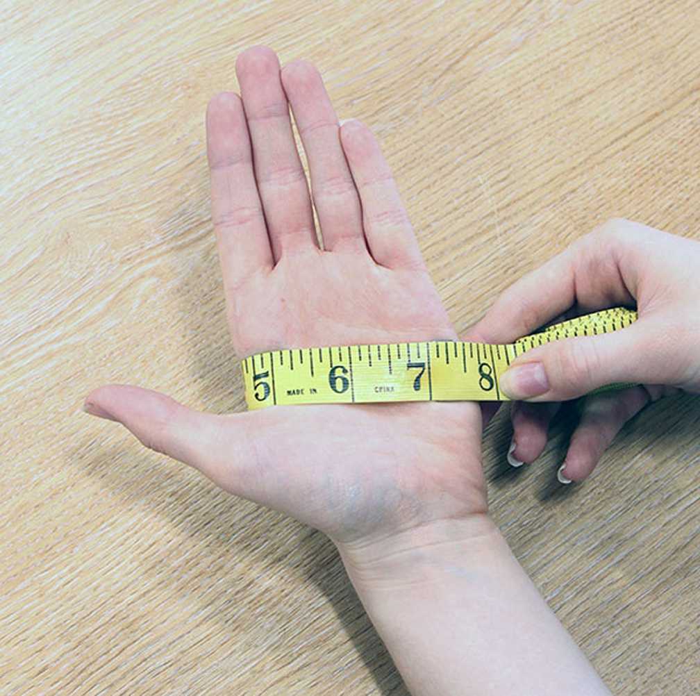 cách do size găng tay y tế