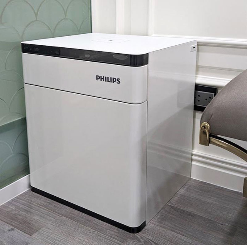 Két sắt Philips SBX301 phiên bản màu trắng