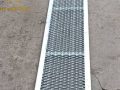 Sàn thao tác solar dạng lưới