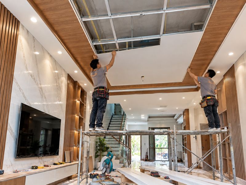 Thi công trần nhựa Nano tại phòng khách